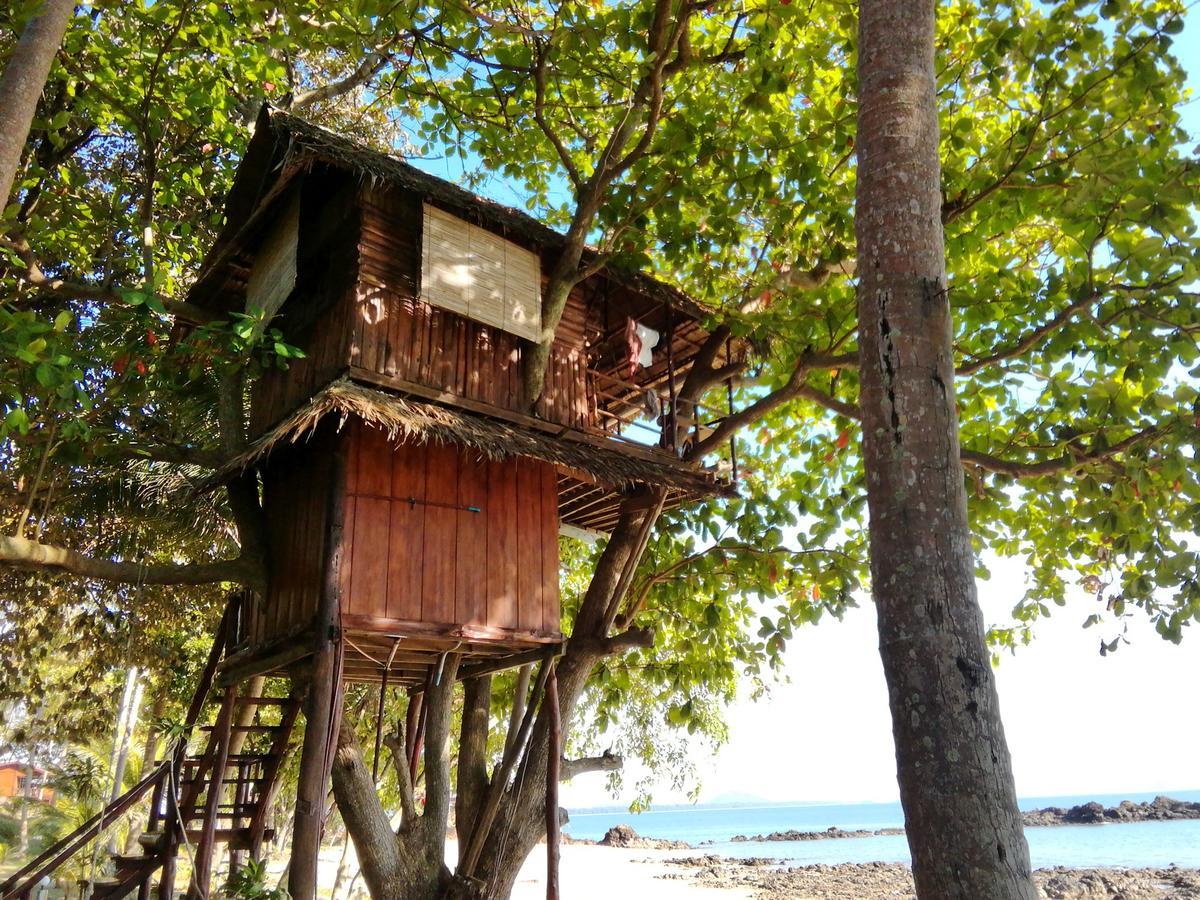 Kohjum Freedom Resort Koh Jum Dış mekan fotoğraf