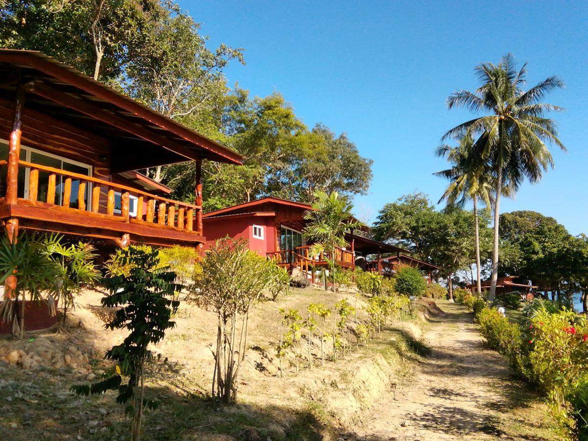 Kohjum Freedom Resort Koh Jum Dış mekan fotoğraf