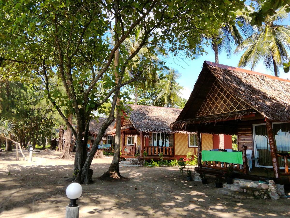 Kohjum Freedom Resort Koh Jum Dış mekan fotoğraf