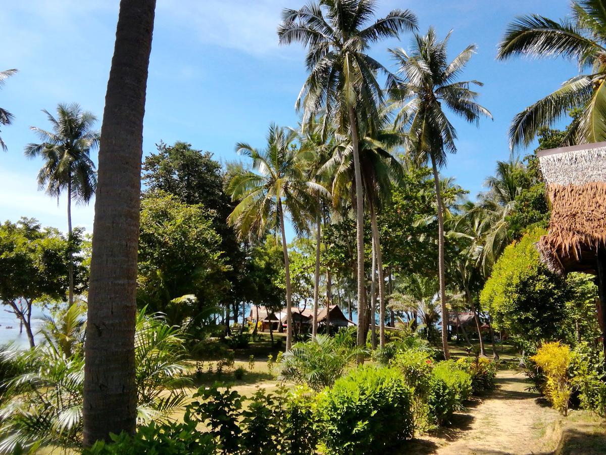 Kohjum Freedom Resort Koh Jum Dış mekan fotoğraf