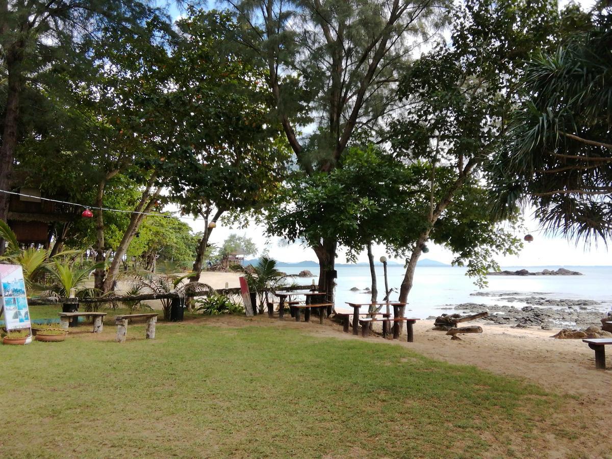 Kohjum Freedom Resort Koh Jum Dış mekan fotoğraf