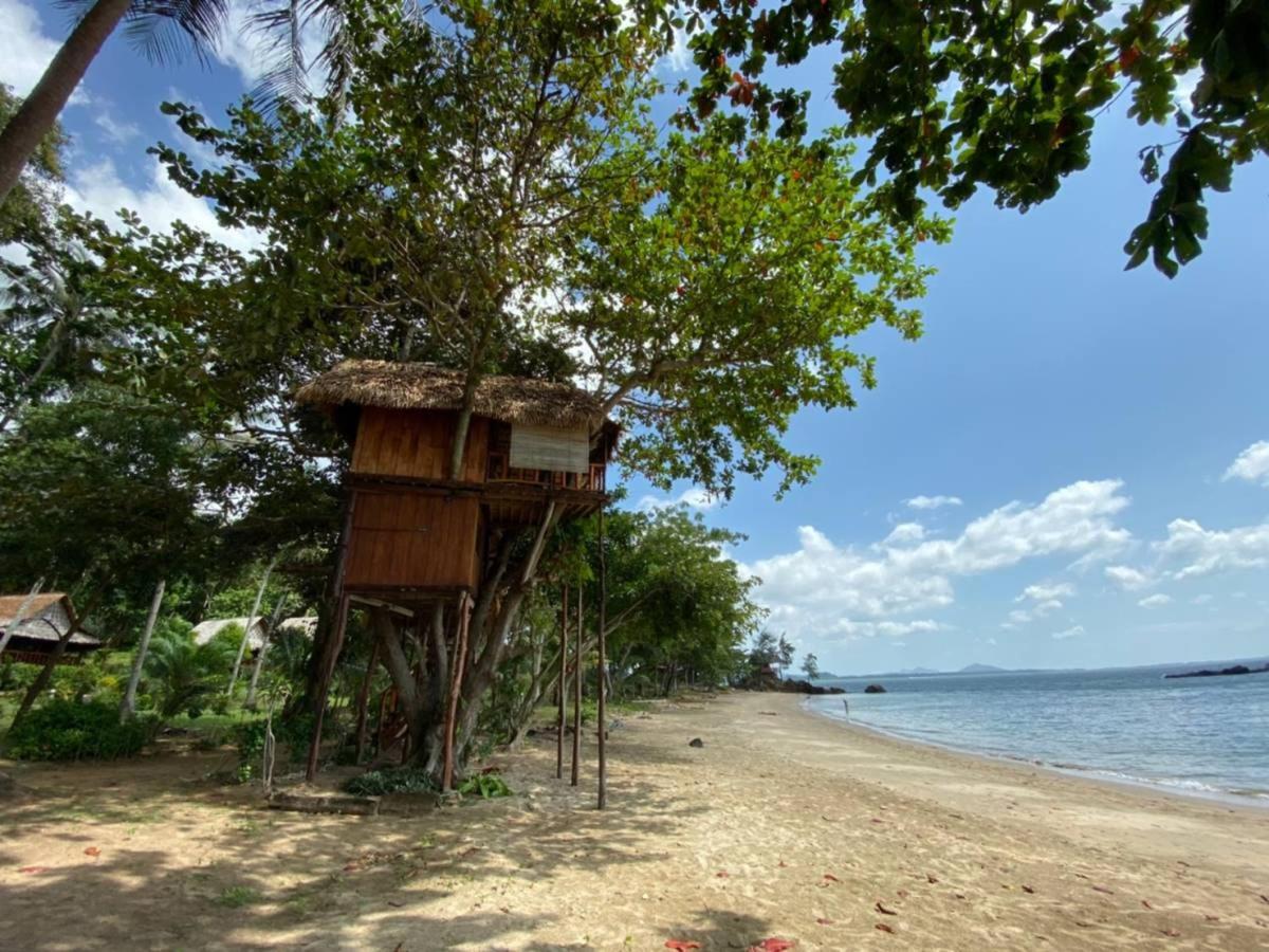 Kohjum Freedom Resort Koh Jum Dış mekan fotoğraf